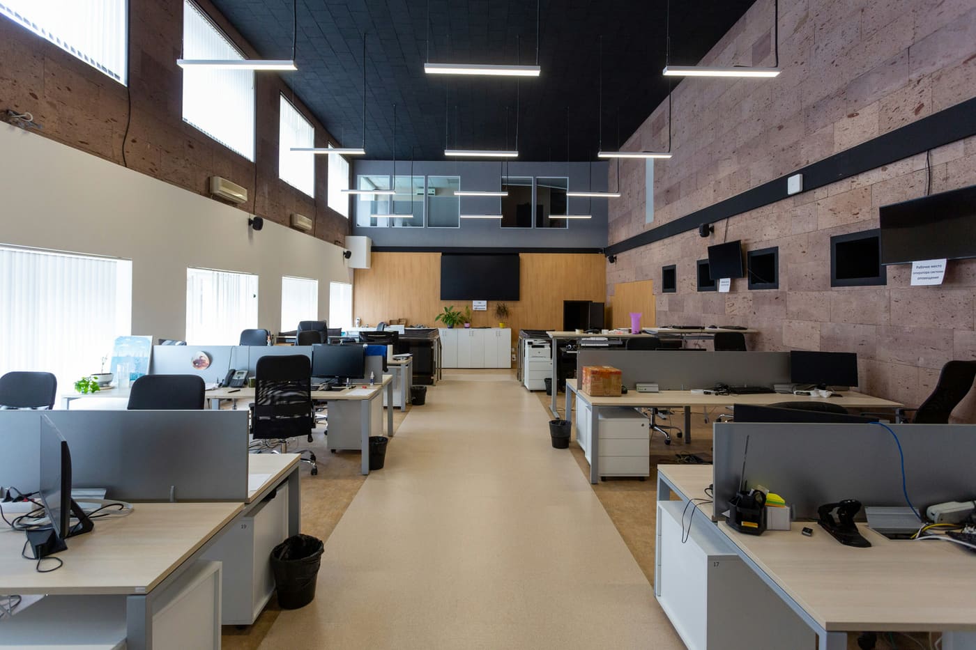 Fully fitted-out managed office floor with private workstations